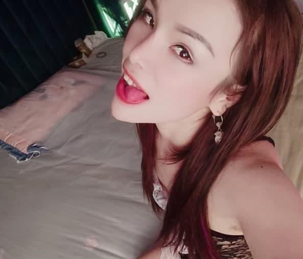 热情的朵朵